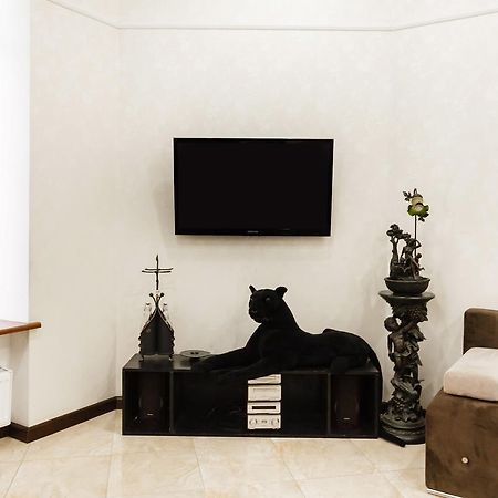 Downtown Prestige Apartment Odessa Dış mekan fotoğraf