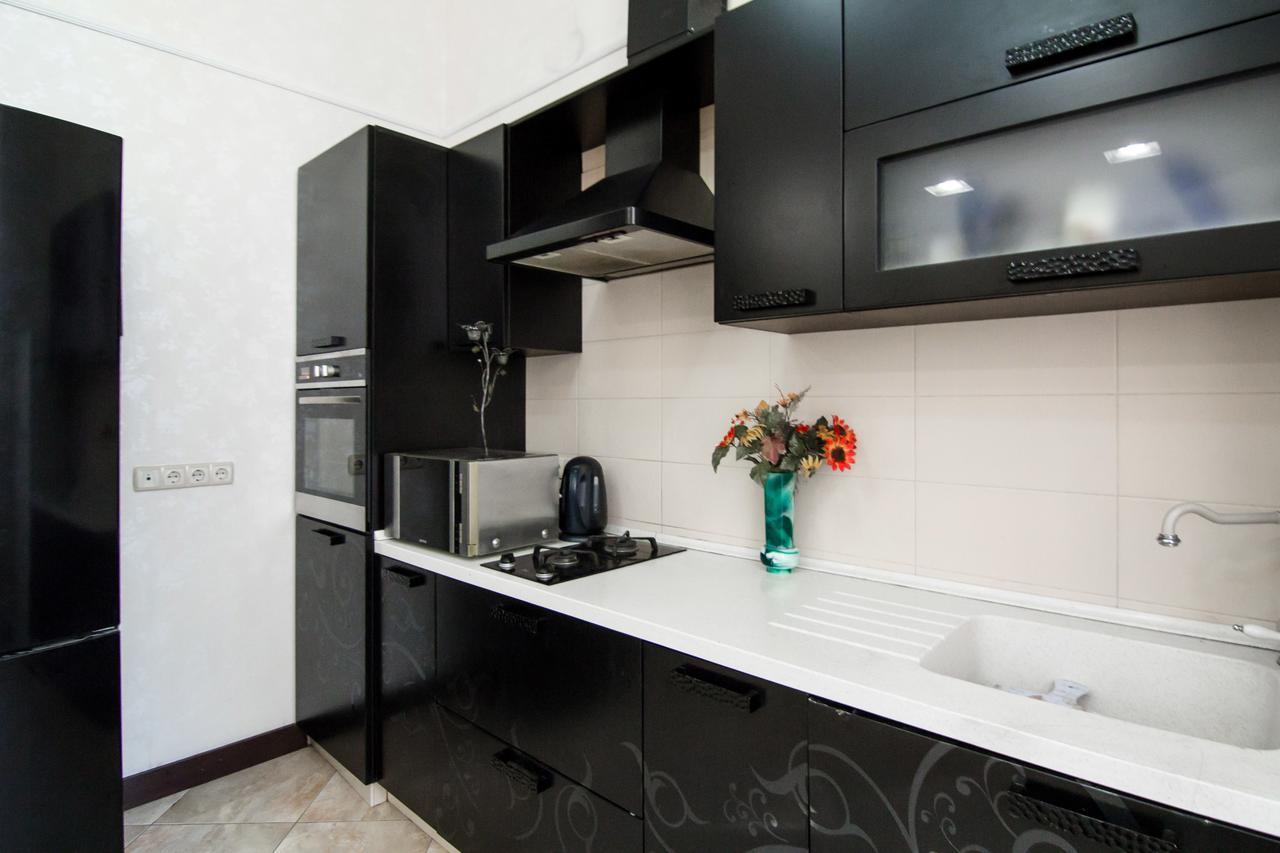 Downtown Prestige Apartment Odessa Dış mekan fotoğraf