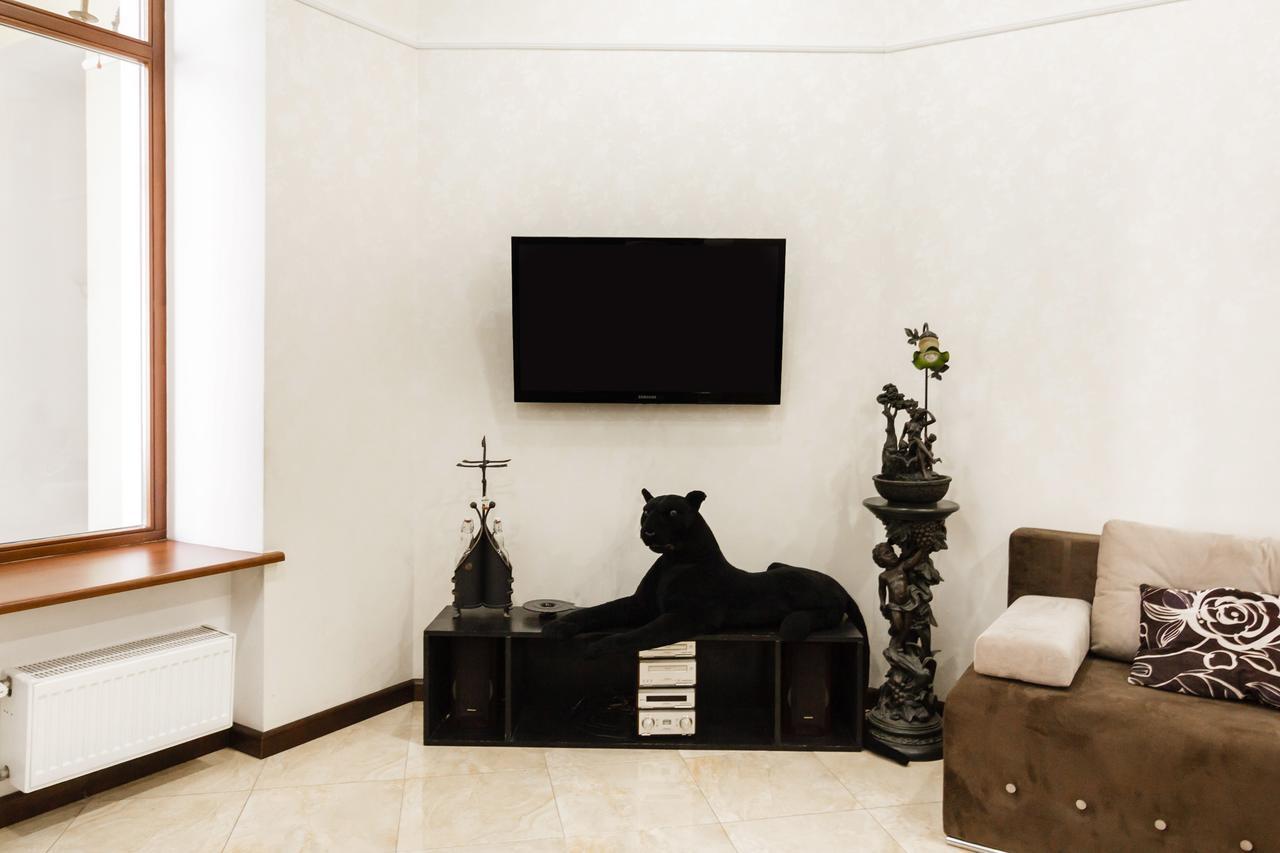 Downtown Prestige Apartment Odessa Dış mekan fotoğraf