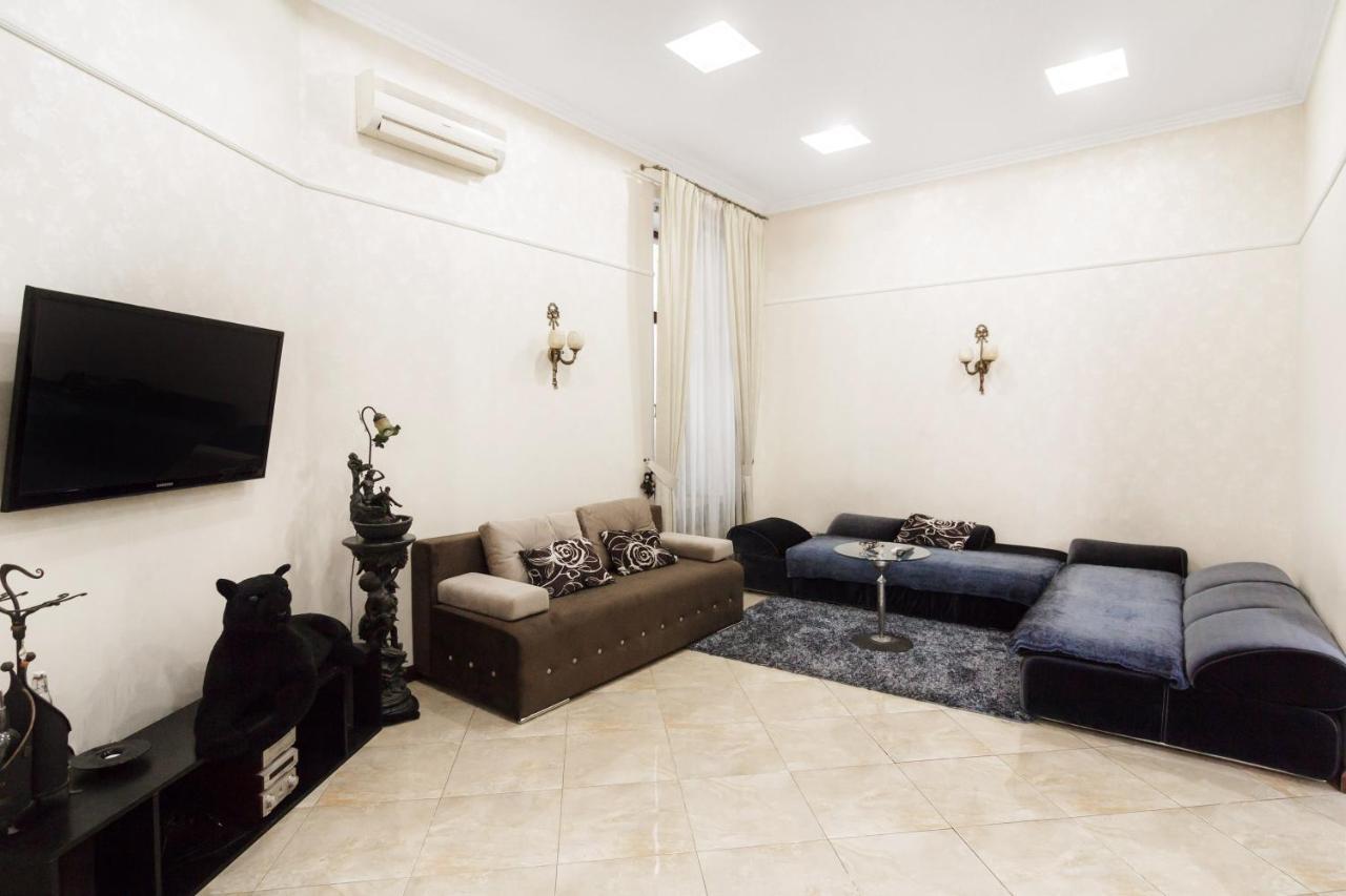 Downtown Prestige Apartment Odessa Dış mekan fotoğraf